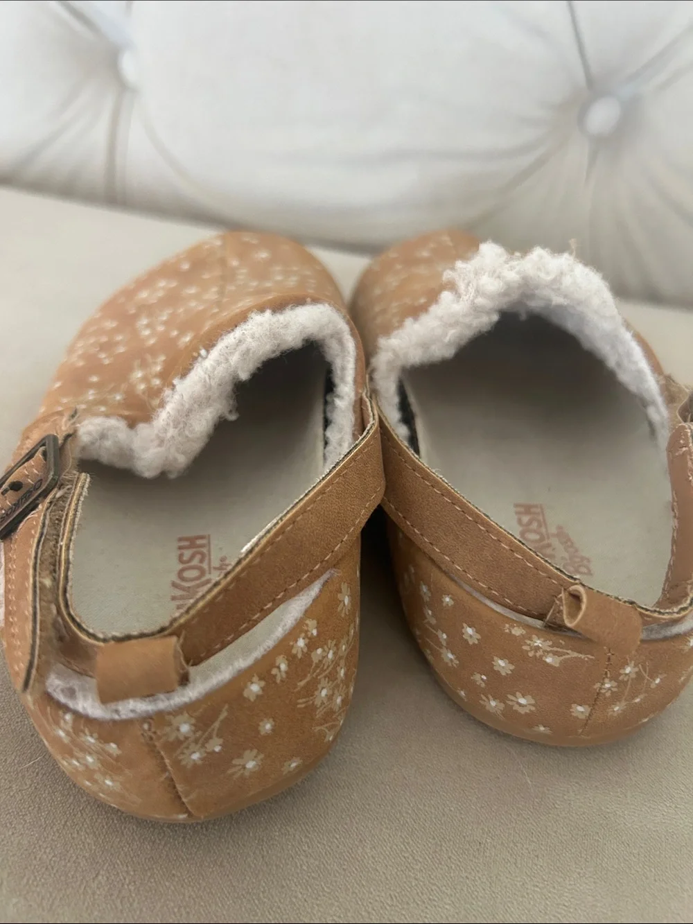 Toddler girl size 9 fit (size 10) clog Velcro back strap flower print